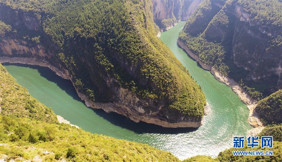 （環(huán)境）（1）小三峽魚(yú)頭灣初秋美如畫