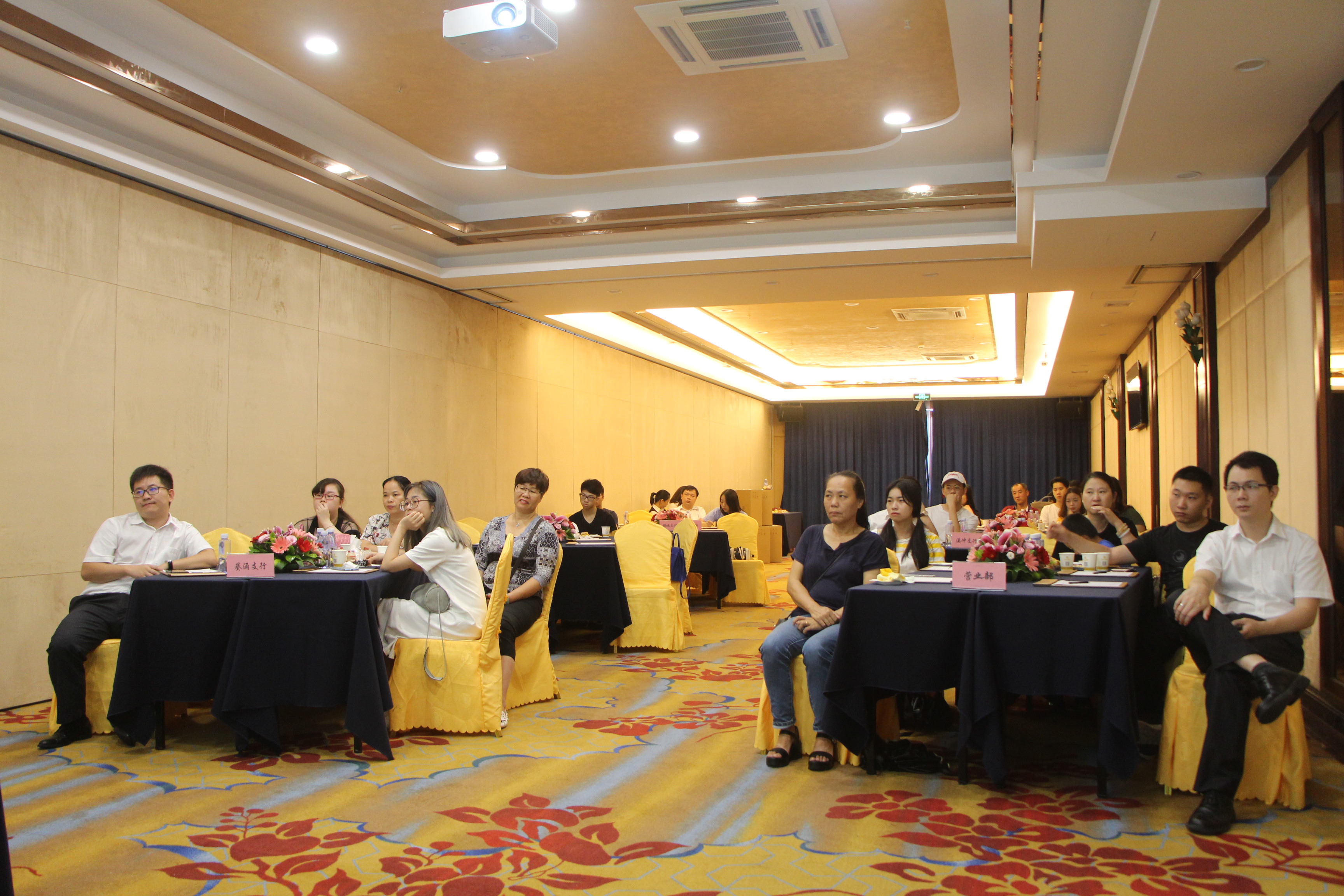 聆聽學長經驗之談